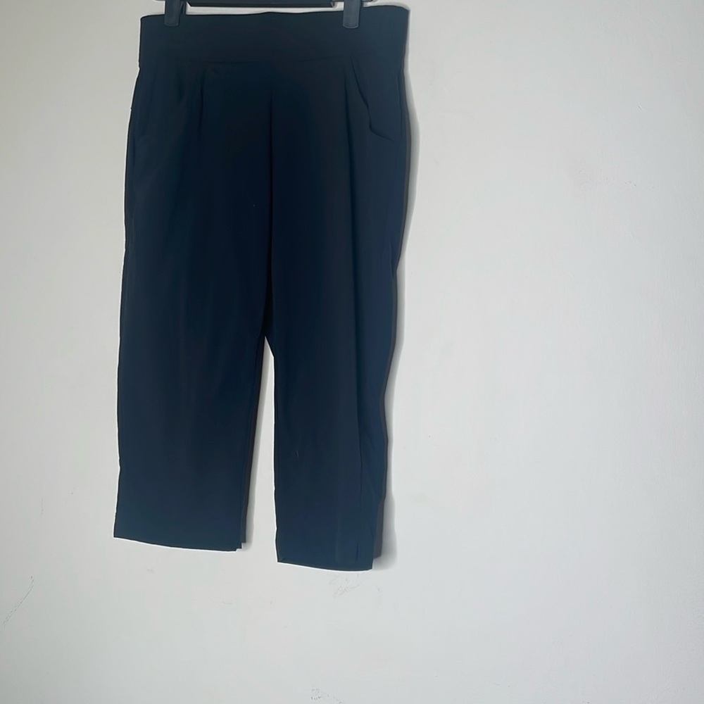 Columbia hiking black small cops​